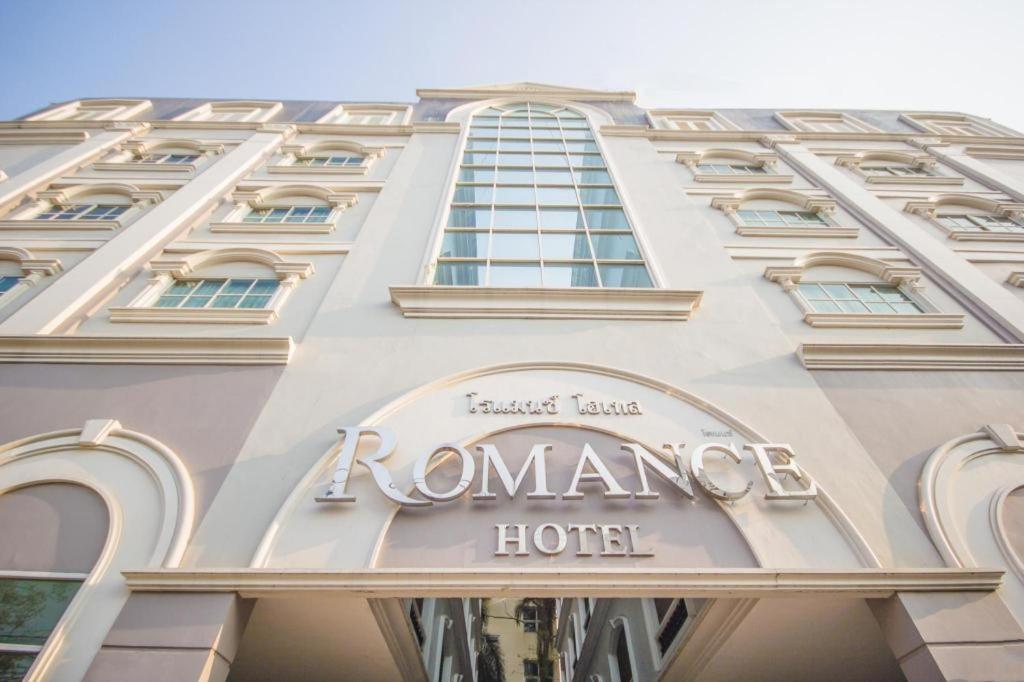 Romance Hotel Srinakarin Bangkok Exterior foto